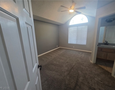 5027 Strauss Drive - Photo Thumbnail 15