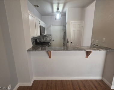 5027 Strauss Drive - Photo Thumbnail 3