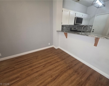 5027 Strauss Drive - Photo Thumbnail 5