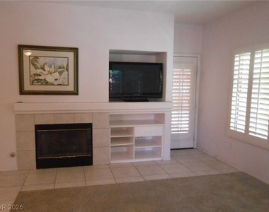103 Topsail Drive - Photo Thumbnail 4