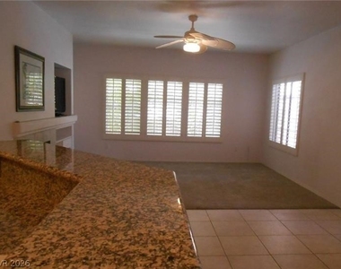 103 Topsail Drive - Photo Thumbnail 6