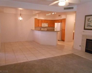 103 Topsail Drive - Photo Thumbnail 5