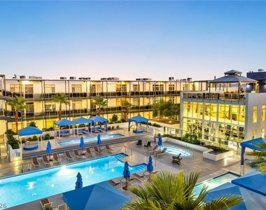 8925 W Flamingo Road - Photo Thumbnail 30
