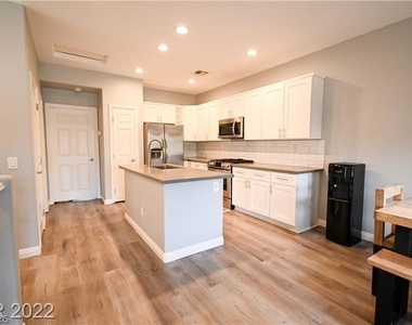 7873 Sambar Court - Photo Thumbnail 6