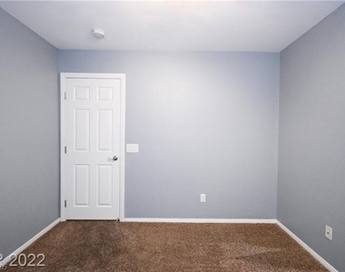 7873 Sambar Court - Photo Thumbnail 23