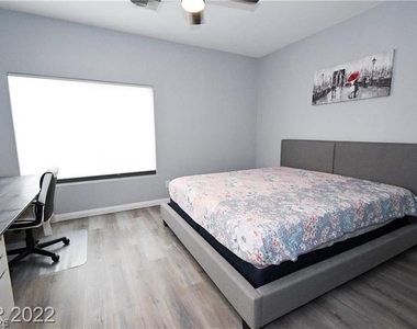 7873 Sambar Court - Photo Thumbnail 15
