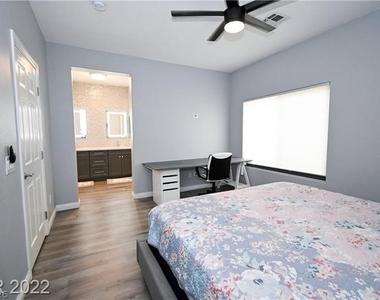 7873 Sambar Court - Photo Thumbnail 14