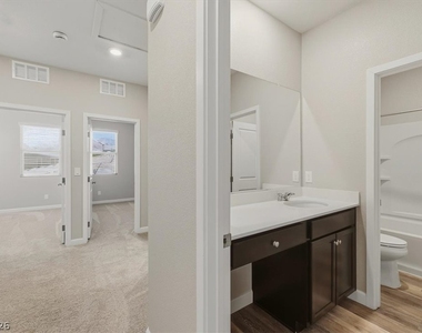 808 Elmstone Place - Photo Thumbnail 12