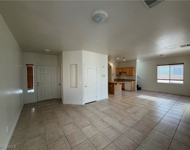 3762 Corpolo Avenue - Photo Thumbnail 5