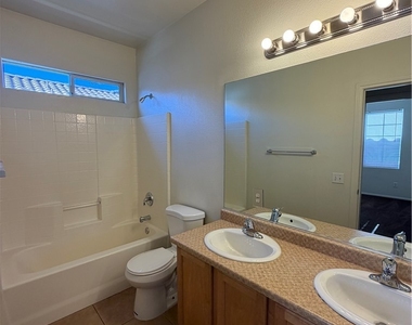 3762 Corpolo Avenue - Photo Thumbnail 40
