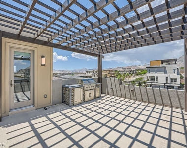 11821 Stone Run Avenue - Photo Thumbnail 10