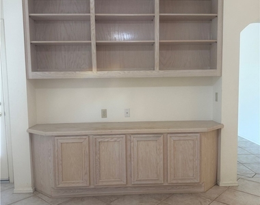 8900 Kingsmill Drive - Photo Thumbnail 24