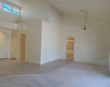 8900 Kingsmill Drive - Photo Thumbnail 11