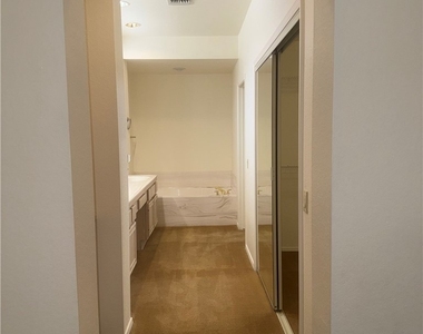 8900 Kingsmill Drive - Photo Thumbnail 41