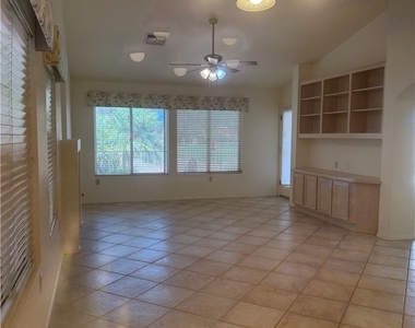 8900 Kingsmill Drive - Photo Thumbnail 25