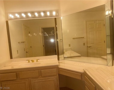 8900 Kingsmill Drive - Photo Thumbnail 33