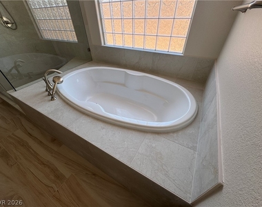712 Pinnacle Heights Lane - Photo Thumbnail 30