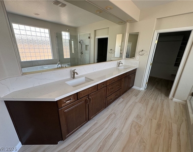 712 Pinnacle Heights Lane - Photo Thumbnail 31