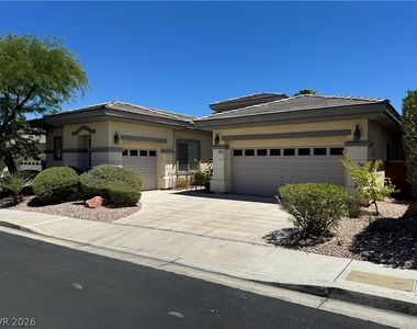 712 Pinnacle Heights Lane - Photo Thumbnail 1