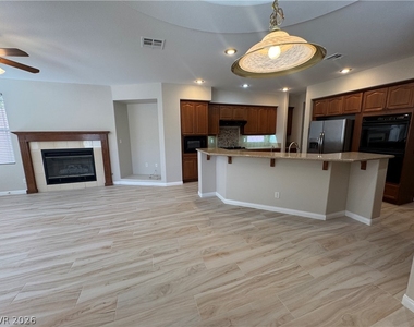 712 Pinnacle Heights Lane - Photo Thumbnail 16