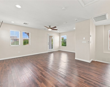 508 Ivy Spring Street - Photo Thumbnail 6