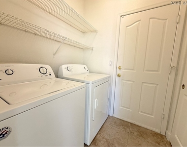10677 Windrose Point Avenue - Photo Thumbnail 16