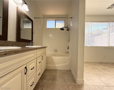10677 Windrose Point Avenue - Photo Thumbnail 12