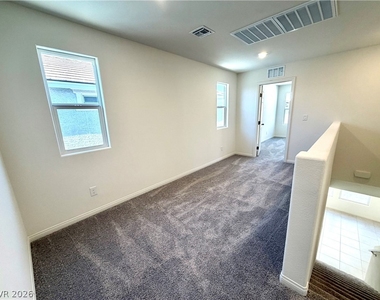 2708 Sandia Crest Street - Photo Thumbnail 7