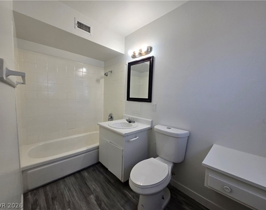 2937 Stewart Avenue - Photo Thumbnail 15