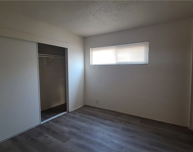 2937 Stewart Avenue - Photo Thumbnail 3