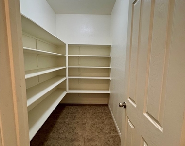 108 Nola Stream Court - Photo Thumbnail 10