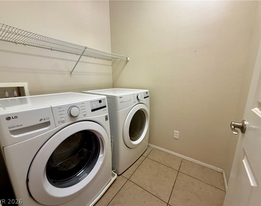 11375 Corsica Mist Avenue - Photo Thumbnail 12
