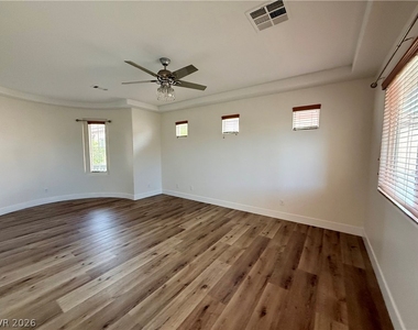 11375 Corsica Mist Avenue - Photo Thumbnail 18