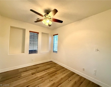 11375 Corsica Mist Avenue - Photo Thumbnail 23