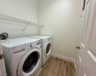 11375 Corsica Mist Avenue - Photo Thumbnail 13