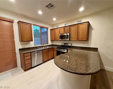 11375 Corsica Mist Avenue - Photo Thumbnail 8