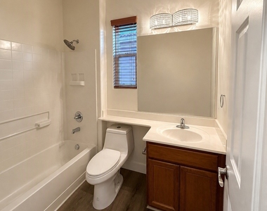 11375 Corsica Mist Avenue - Photo Thumbnail 25