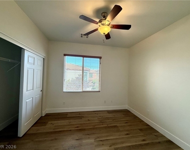 11375 Corsica Mist Avenue - Photo Thumbnail 26