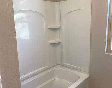 12522 Oregon Cherry Avenue - Photo Thumbnail 22
