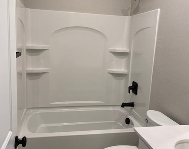 12522 Oregon Cherry Avenue - Photo Thumbnail 16