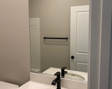 12522 Oregon Cherry Avenue - Photo Thumbnail 15