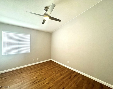 10224 Desert Wind Drive - Photo Thumbnail 17