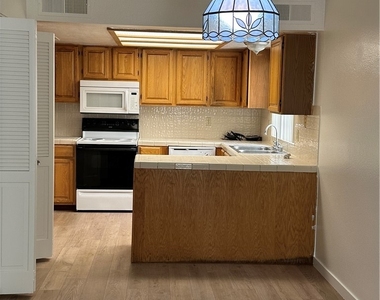 3280 Dayflower Street - Photo Thumbnail 5