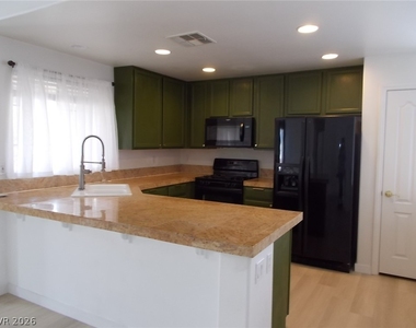 7295 Diamond Canyon Lane - Photo Thumbnail 9