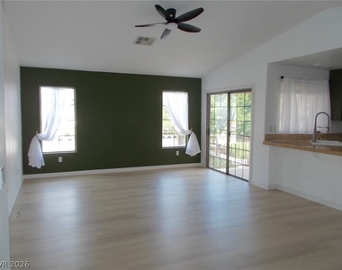 7295 Diamond Canyon Lane - Photo Thumbnail 4