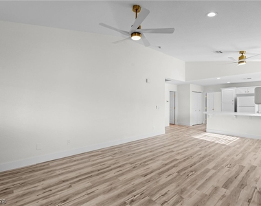 3327 Erva Street - Photo Thumbnail 6