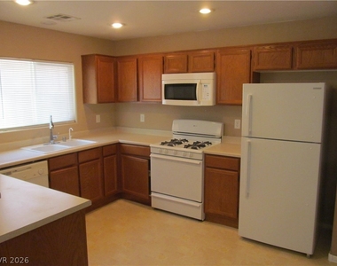 8257 Time Machine Avenue - Photo Thumbnail 5