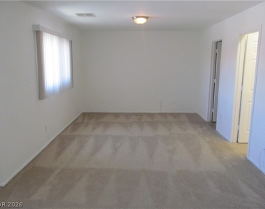 8257 Time Machine Avenue - Photo Thumbnail 14