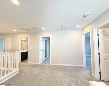 3348 Castlefields Drive - Photo Thumbnail 12