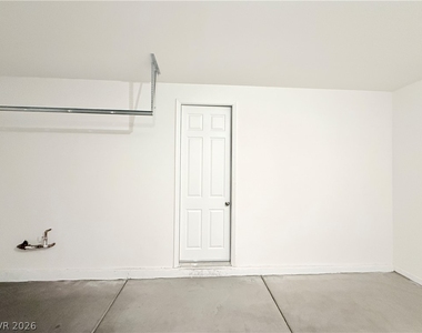3348 Castlefields Drive - Photo Thumbnail 25